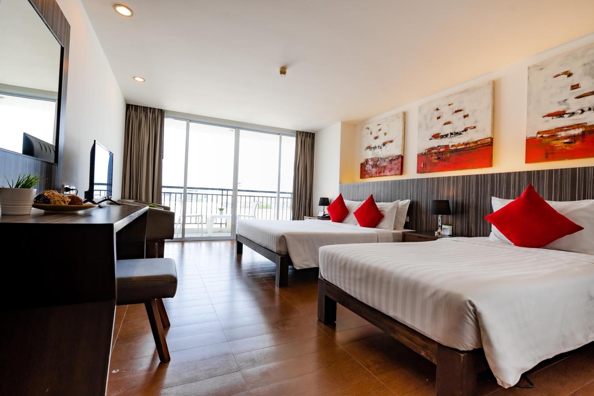 Hotel J Pattaya Eksteriør billede